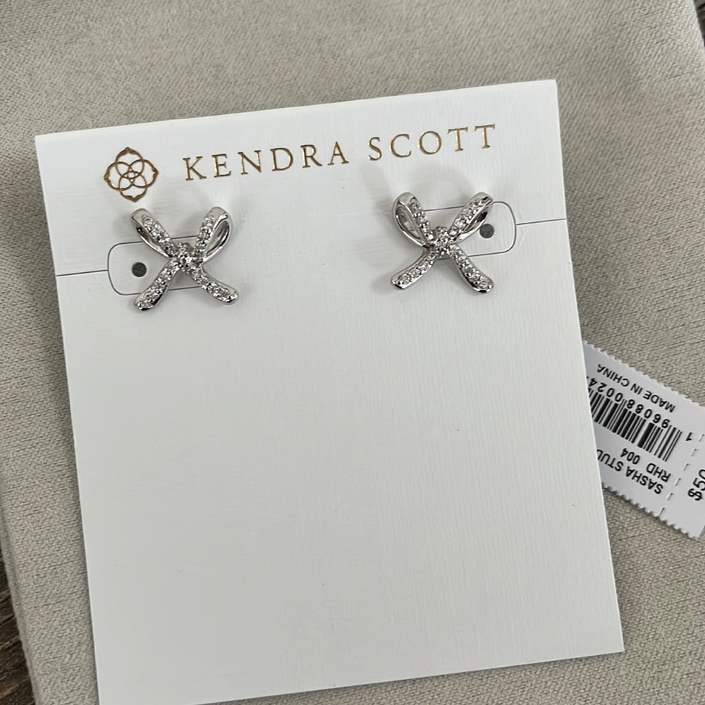 NWT Kendra Scott Sasha Stud Earring